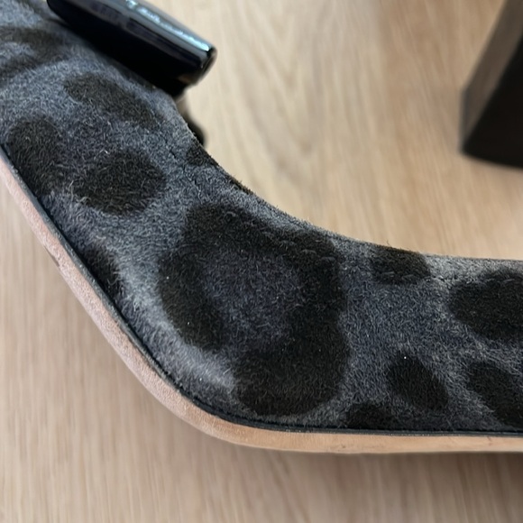 Kate Spade beauty's! Gray and black suede with patent heel. Size 9 - Picture 7 of 7